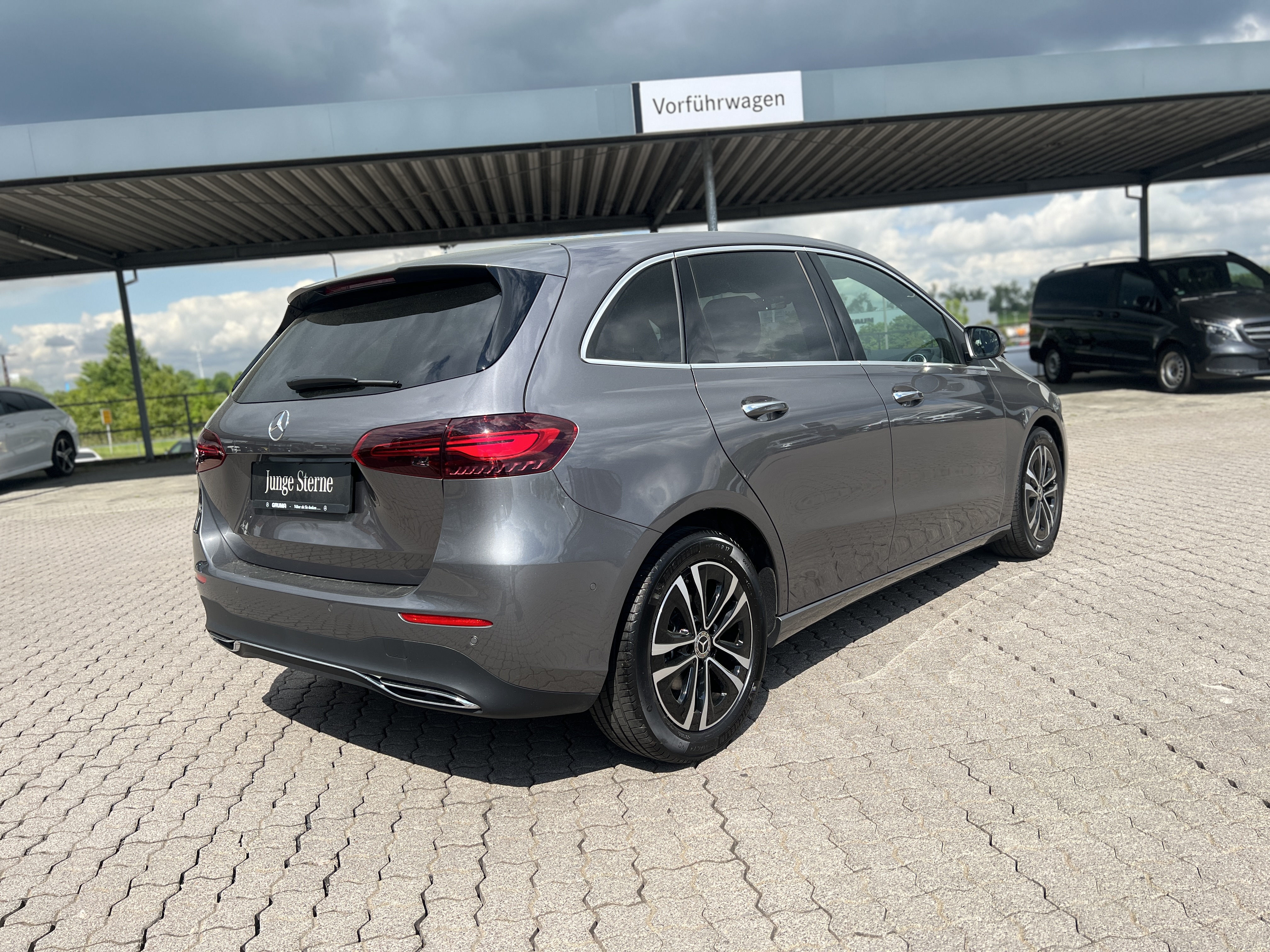 Mercedes-Benz B 200 d