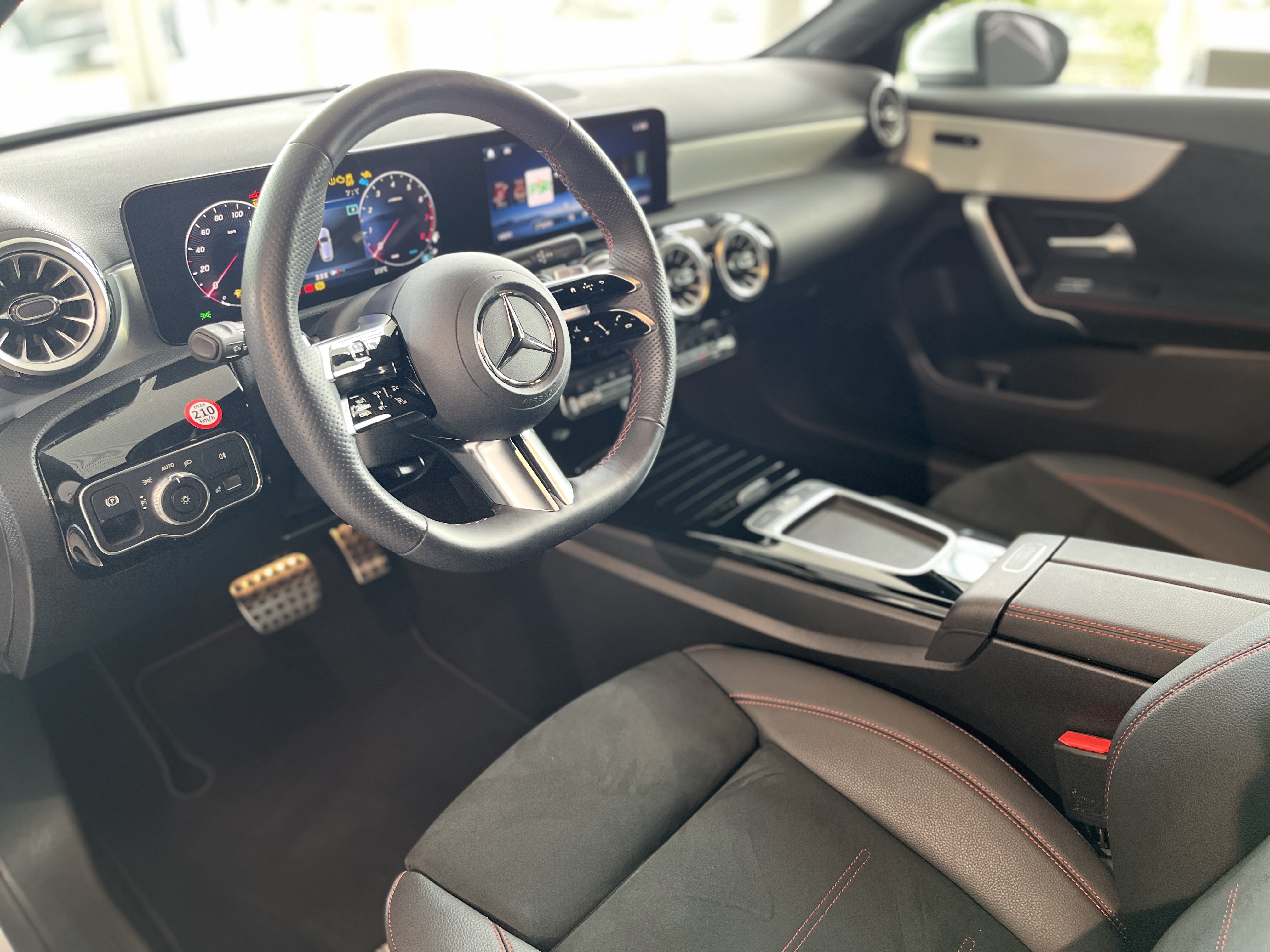 Mercedes-Benz A 180 
