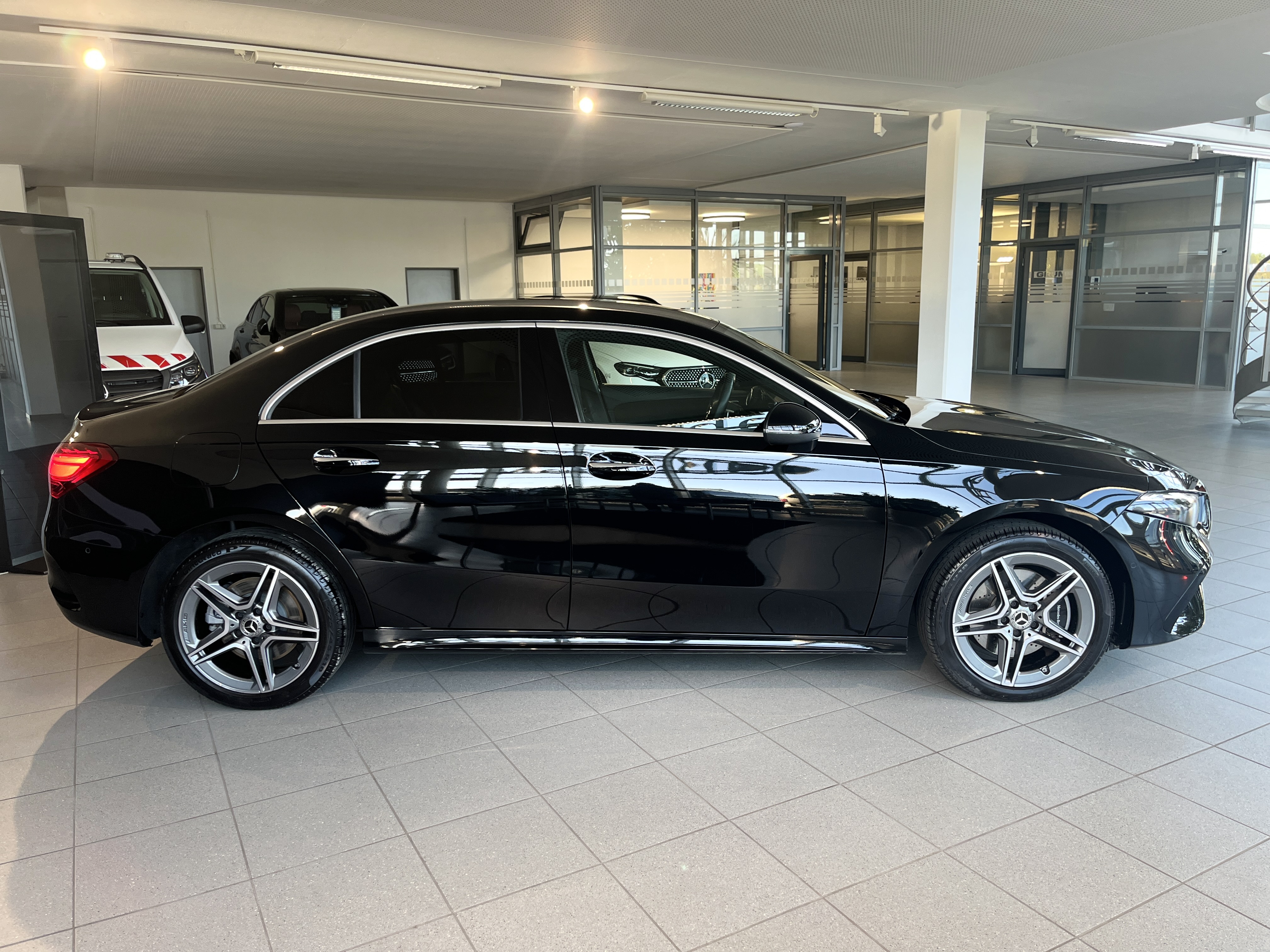 Mercedes-Benz A 250 e Lim