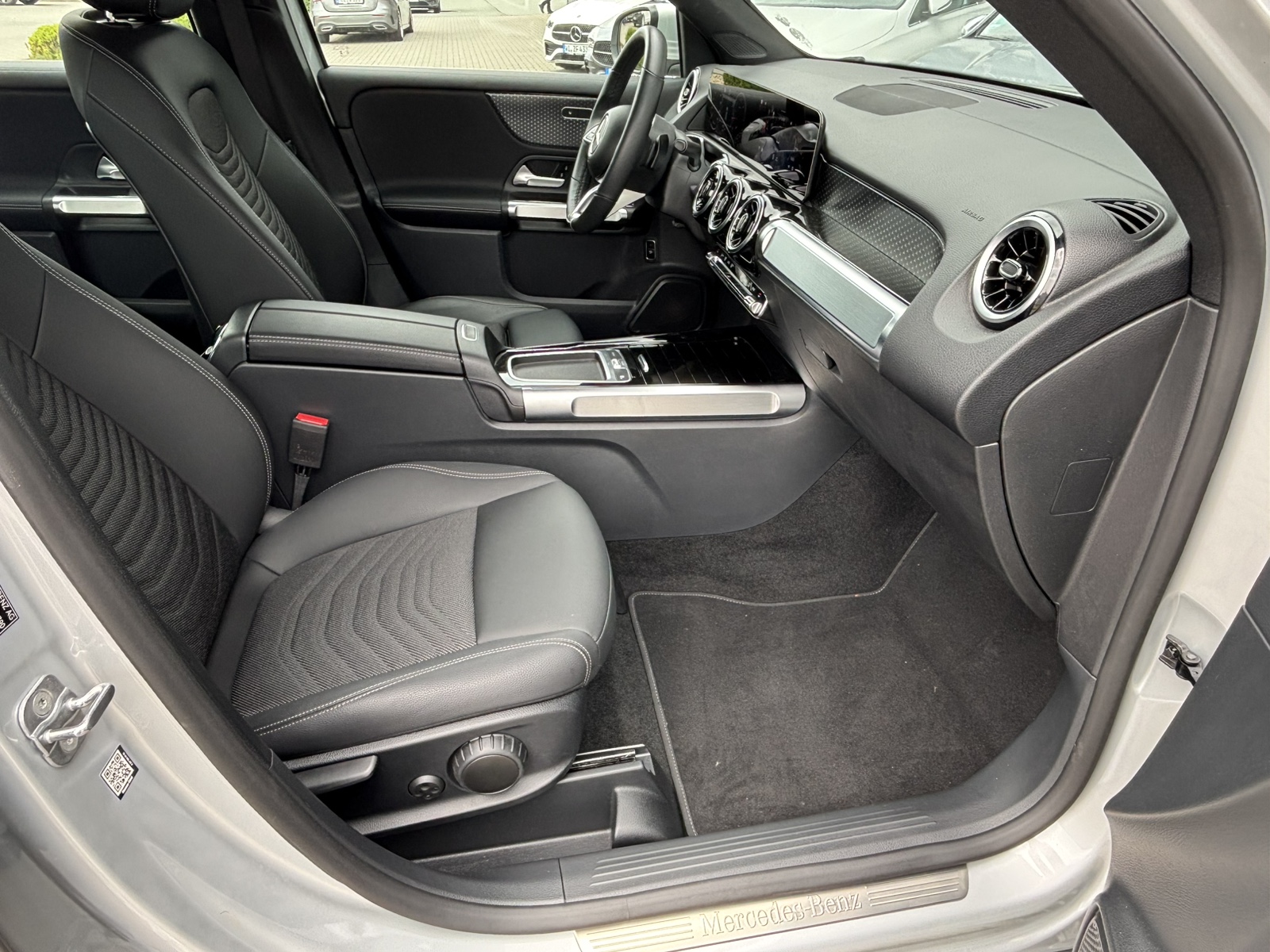 Mercedes-Benz GLB 180 d