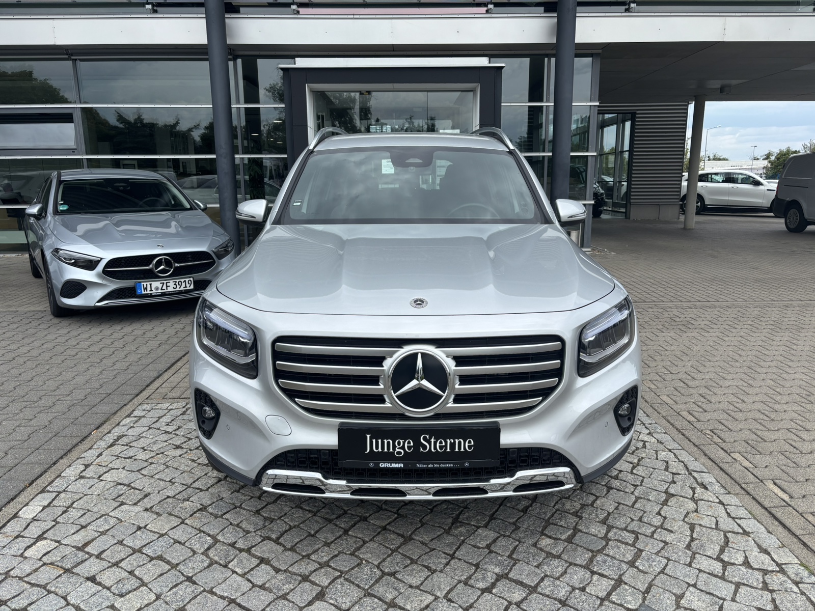Mercedes-Benz GLB 180 d