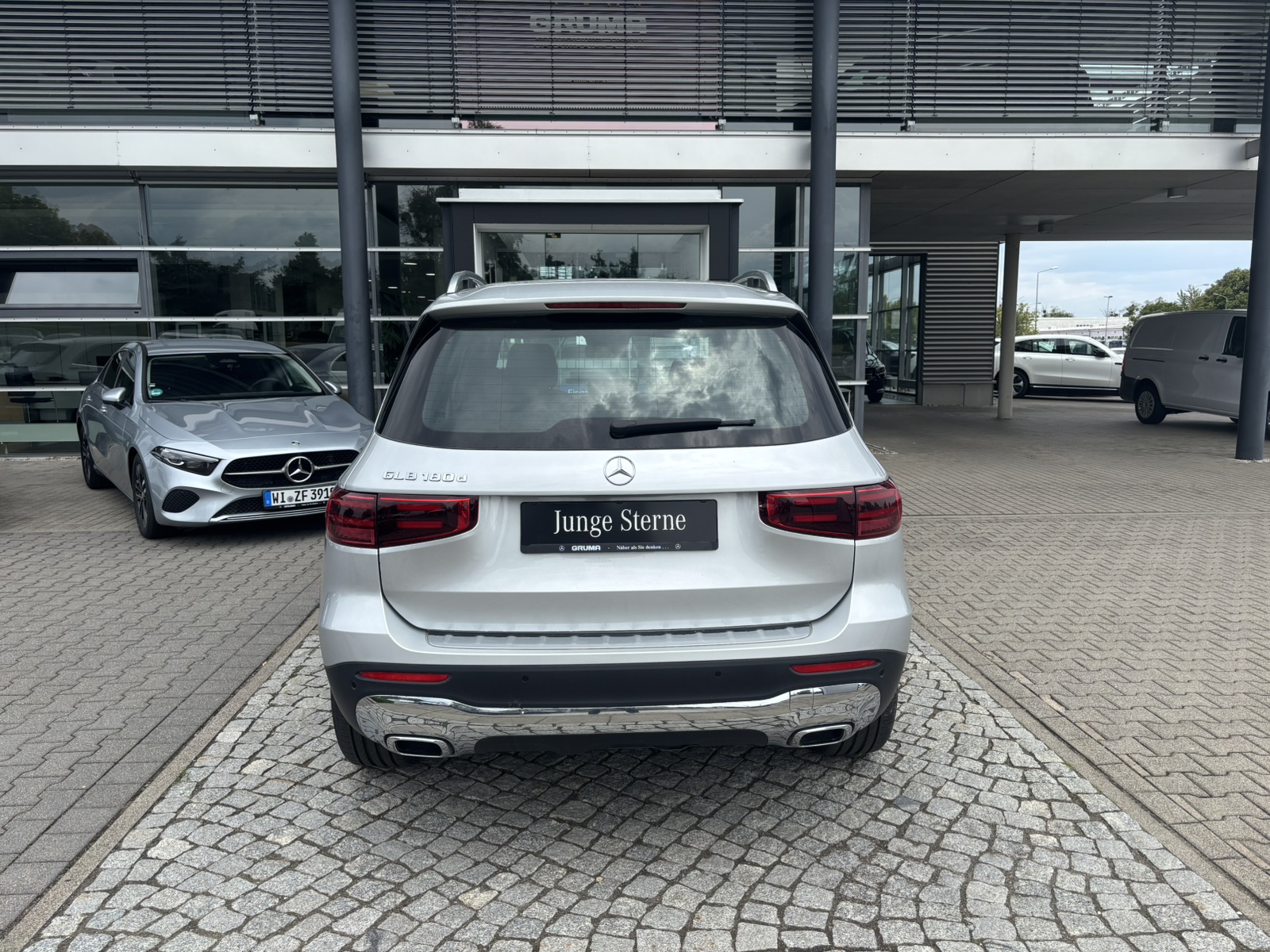 Mercedes-Benz GLB 180 d