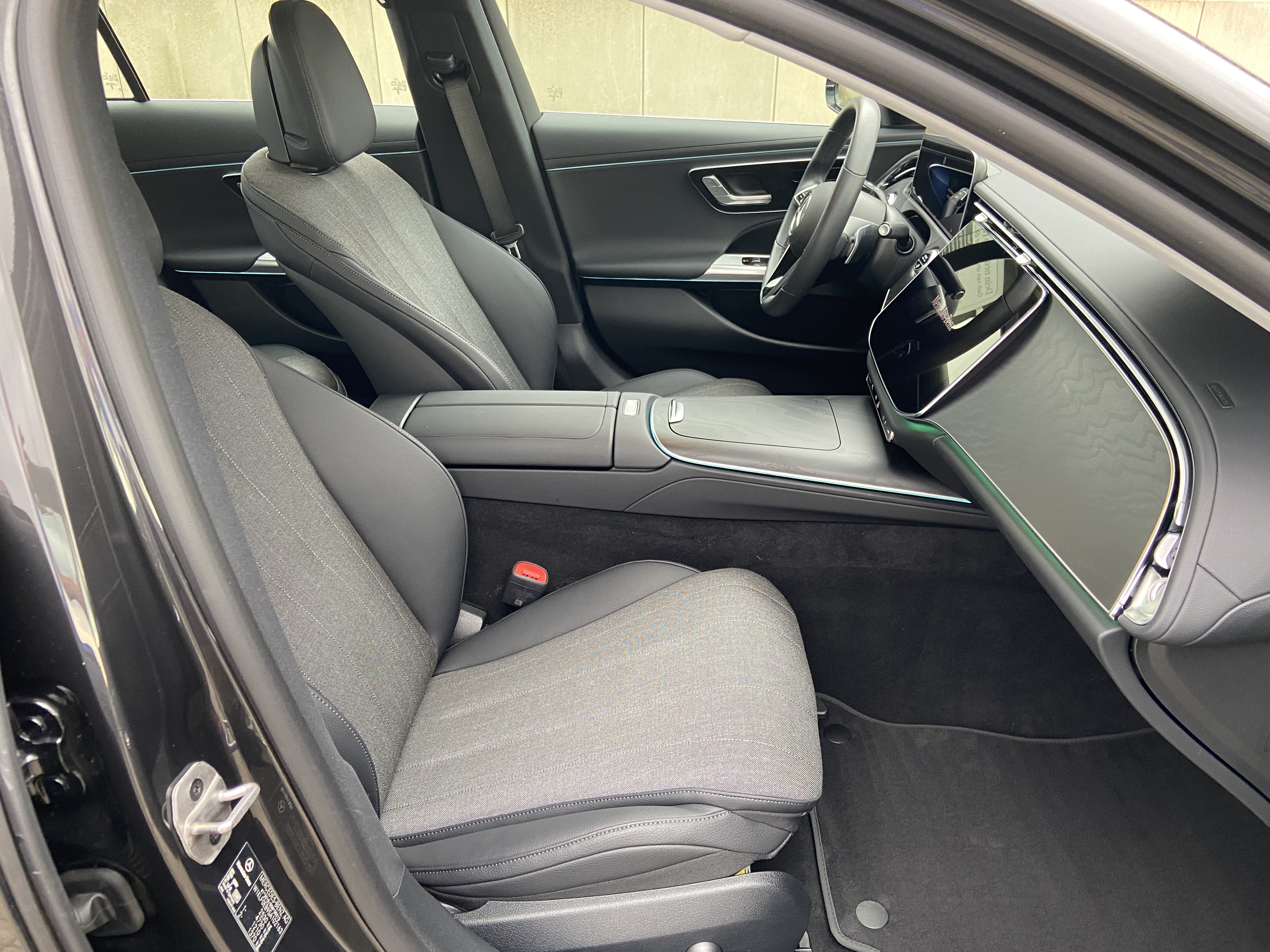 Mercedes-Benz E 220 d Limo