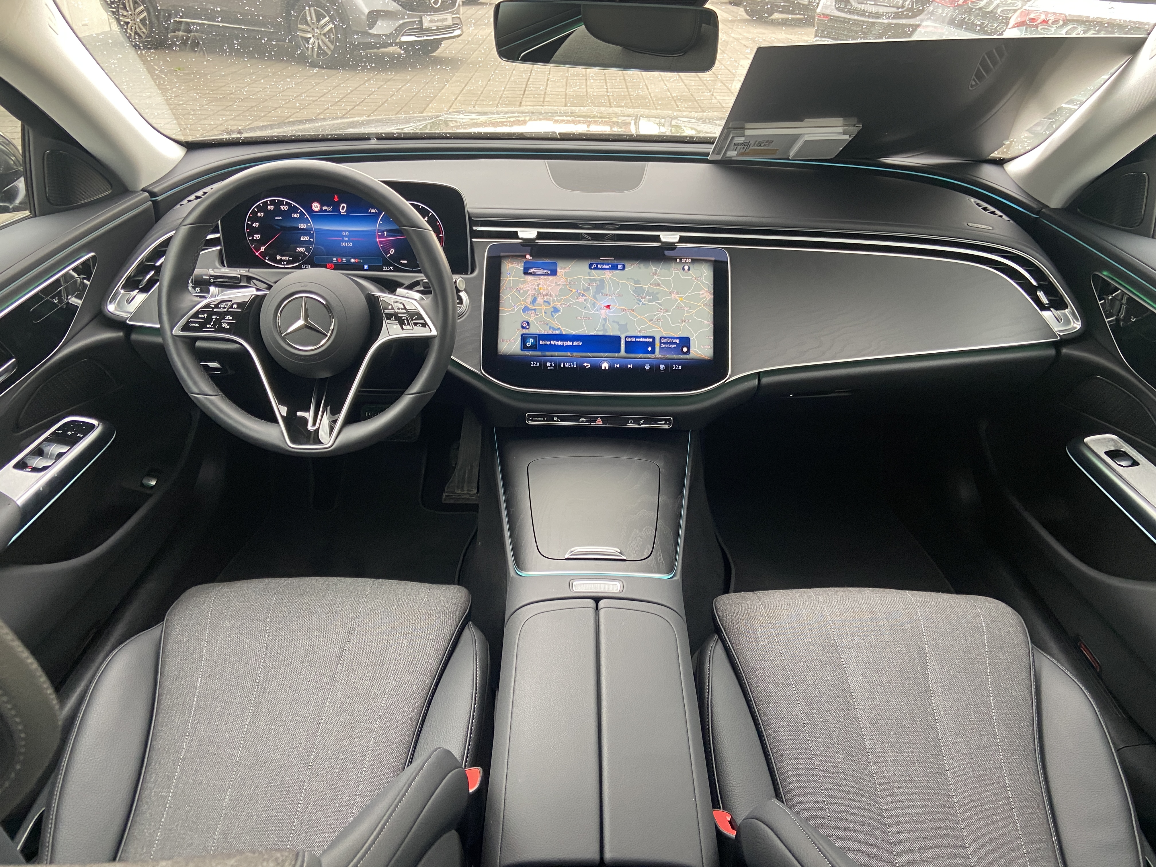 Mercedes-Benz E 220 d Limo