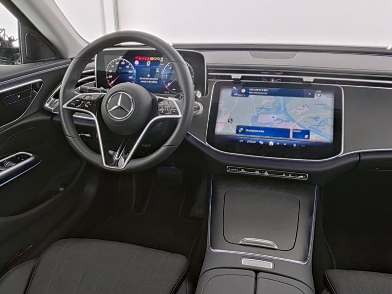 Mercedes-Benz E 220 d Limo