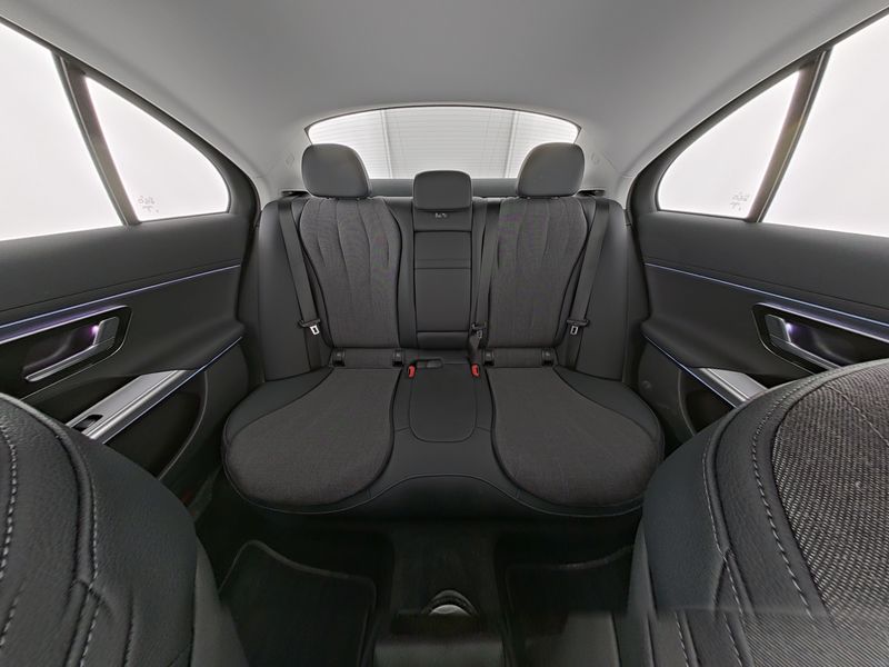 Mercedes-Benz E 220 d Limo