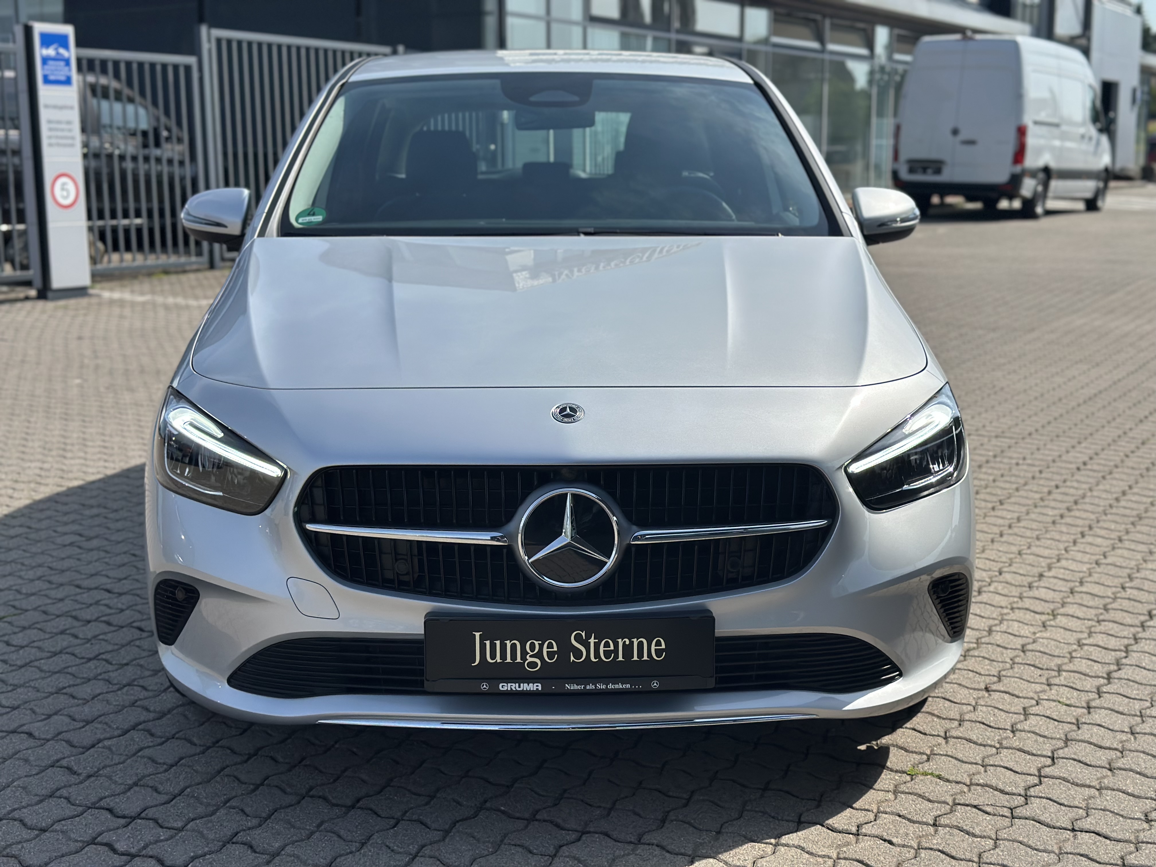 Mercedes-Benz B 180 d