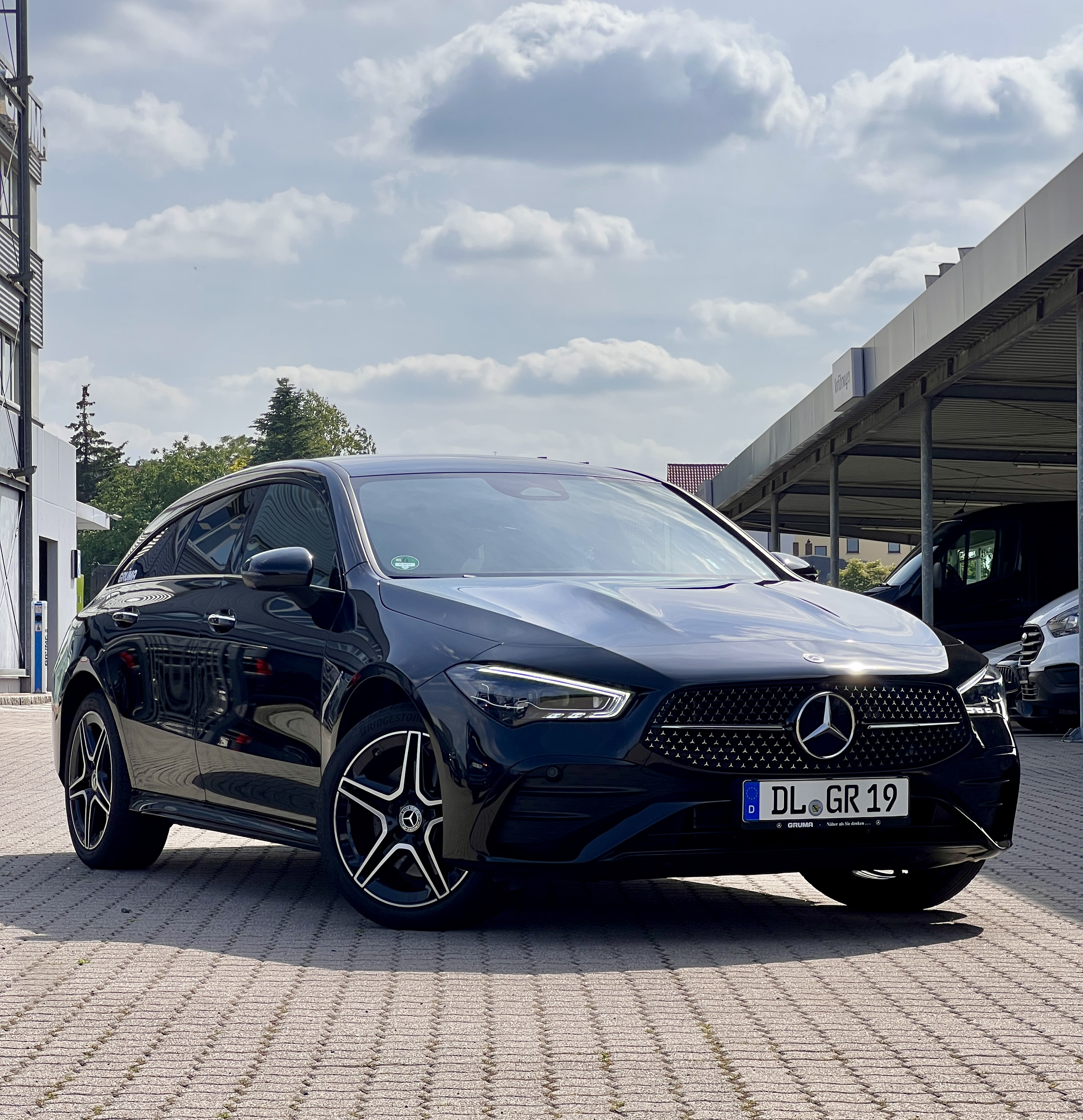 Mercedes-Benz CLA 250 e Shooting Brake CLA 250 e SB Mercedes-Benz CLA 250 e Shooting Brake CLA 250 e SB