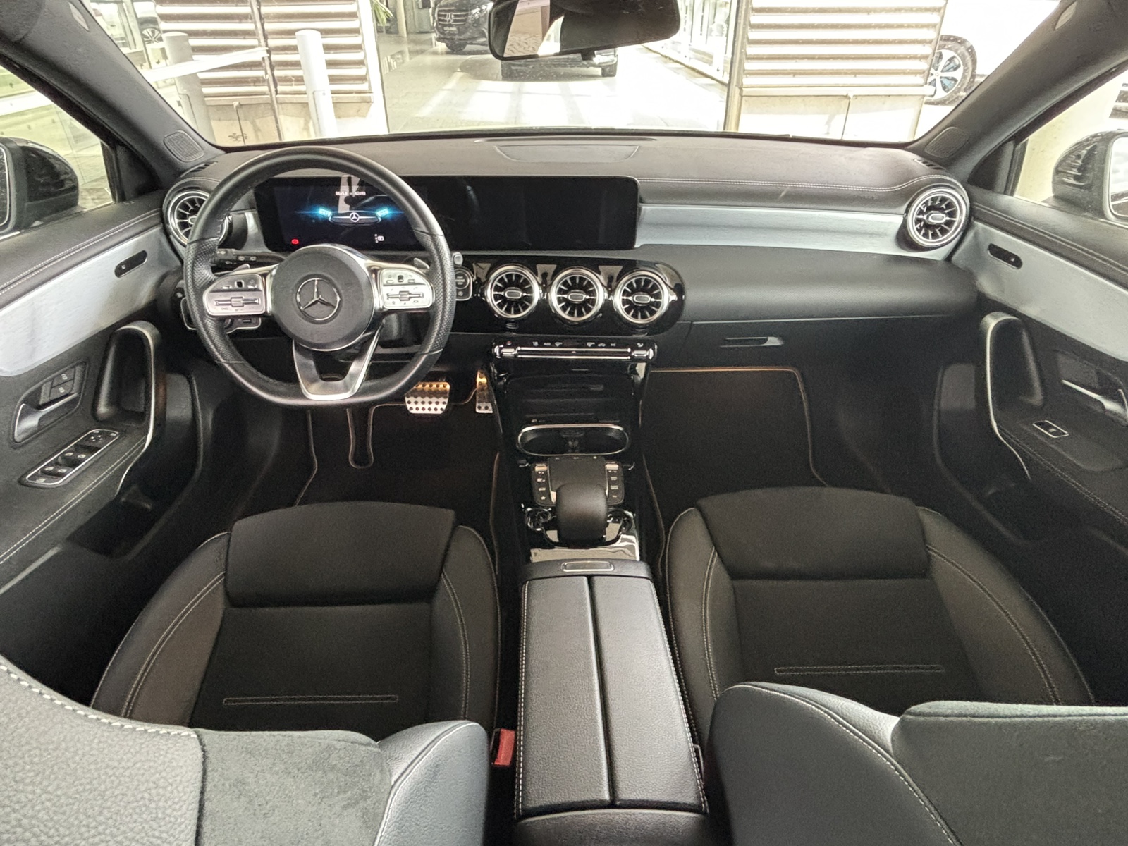 Mercedes-Benz A 180 