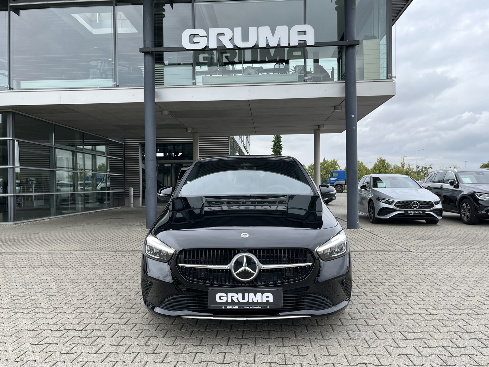 Mercedes-Benz B 180 