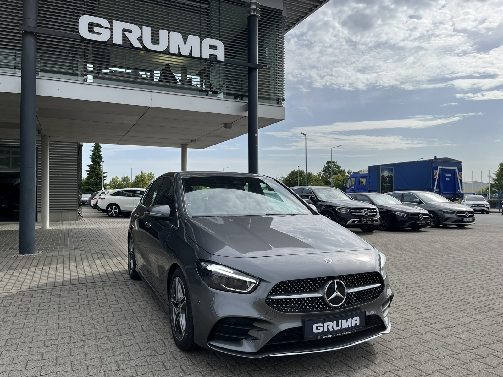 Mercedes-Benz B 180 
