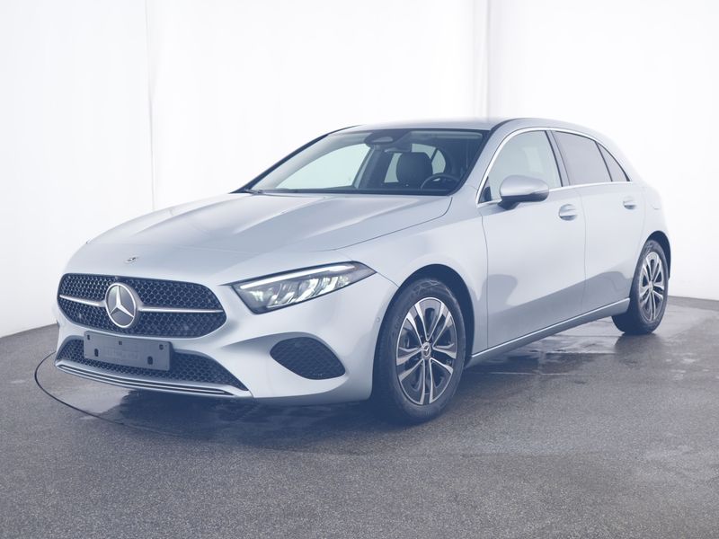 Mercedes-Benz A 200 Mercedes-Benz A 200