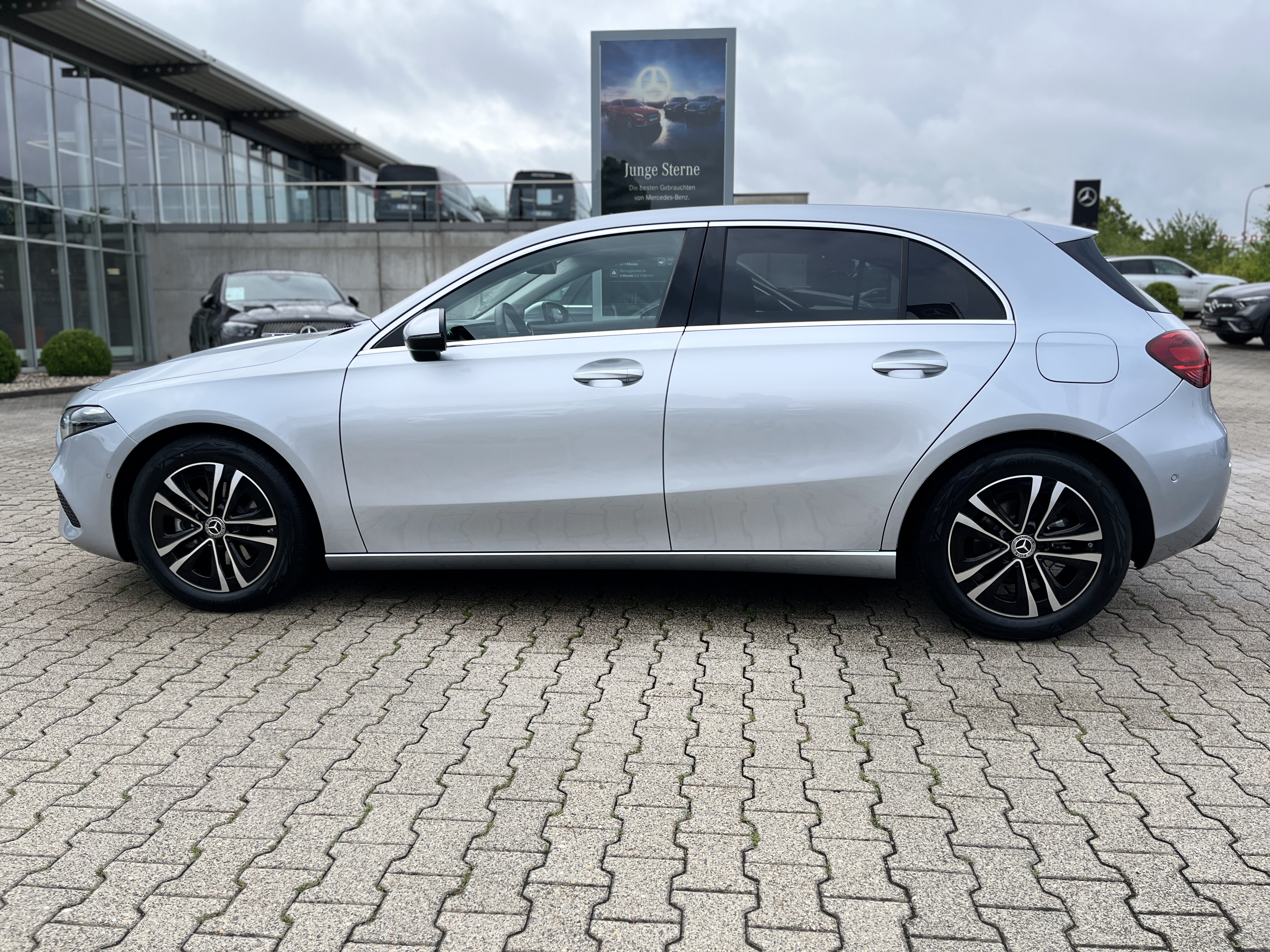 Mercedes-Benz A 200 