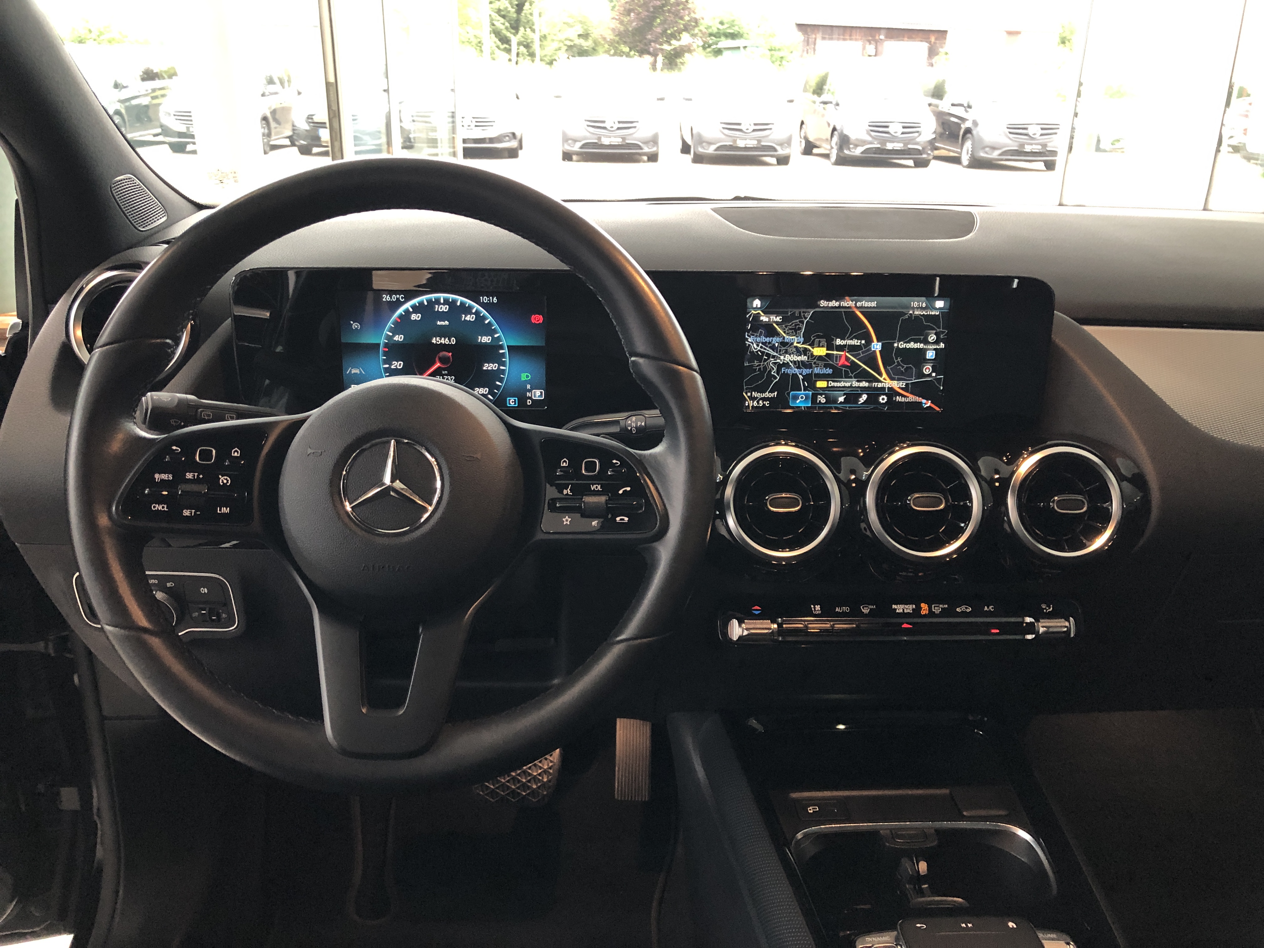 Mercedes-Benz B 180 