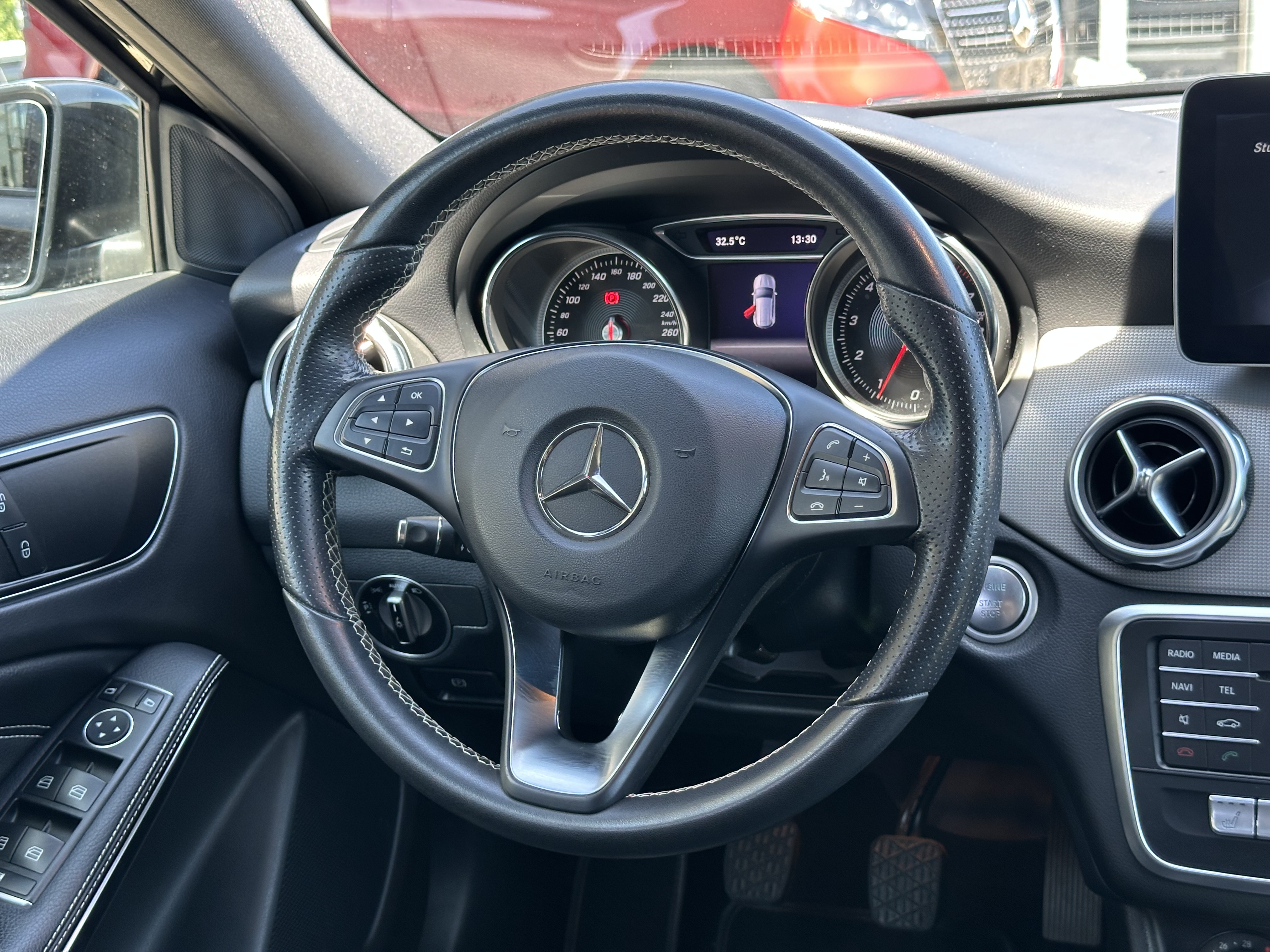 Mercedes-Benz GLA 180 