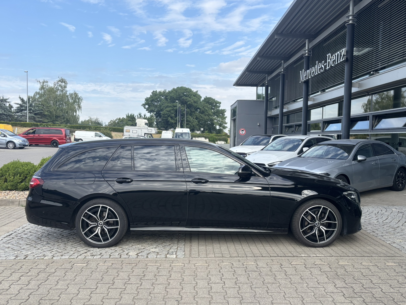 Mercedes-Benz E 220 d 4MATIC T