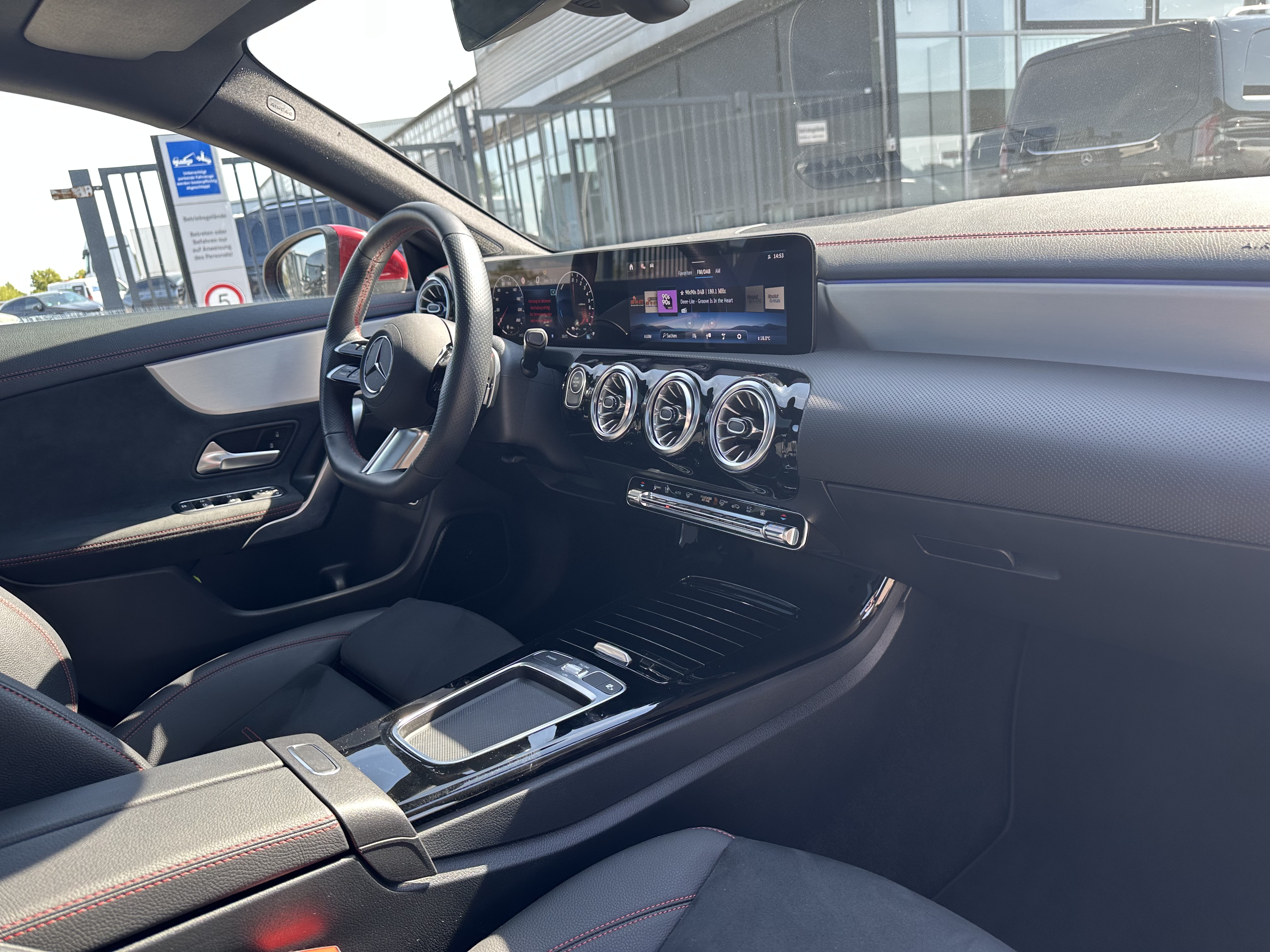 Mercedes-Benz CLA 250 e