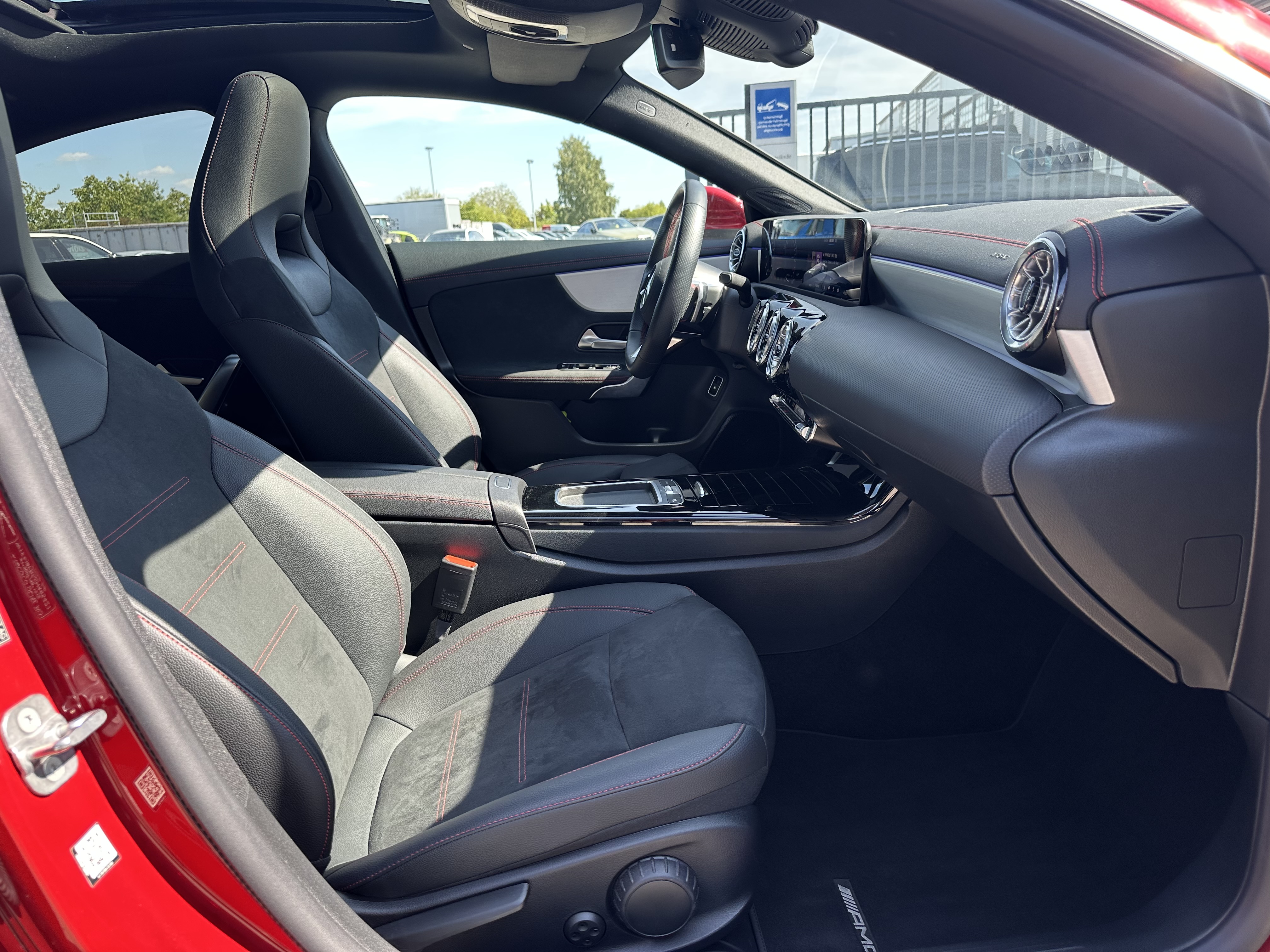 Mercedes-Benz CLA 250 e