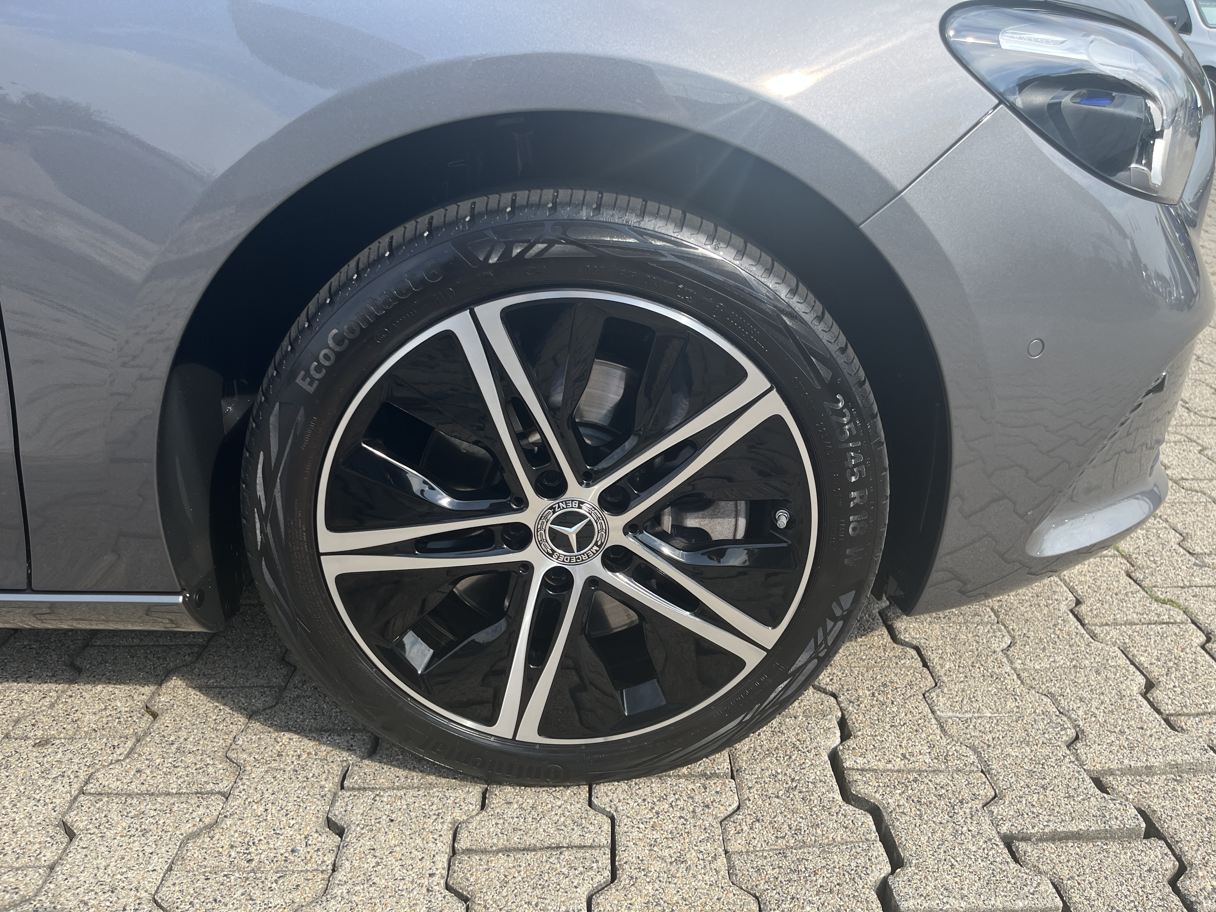 Mercedes-Benz B 250 e