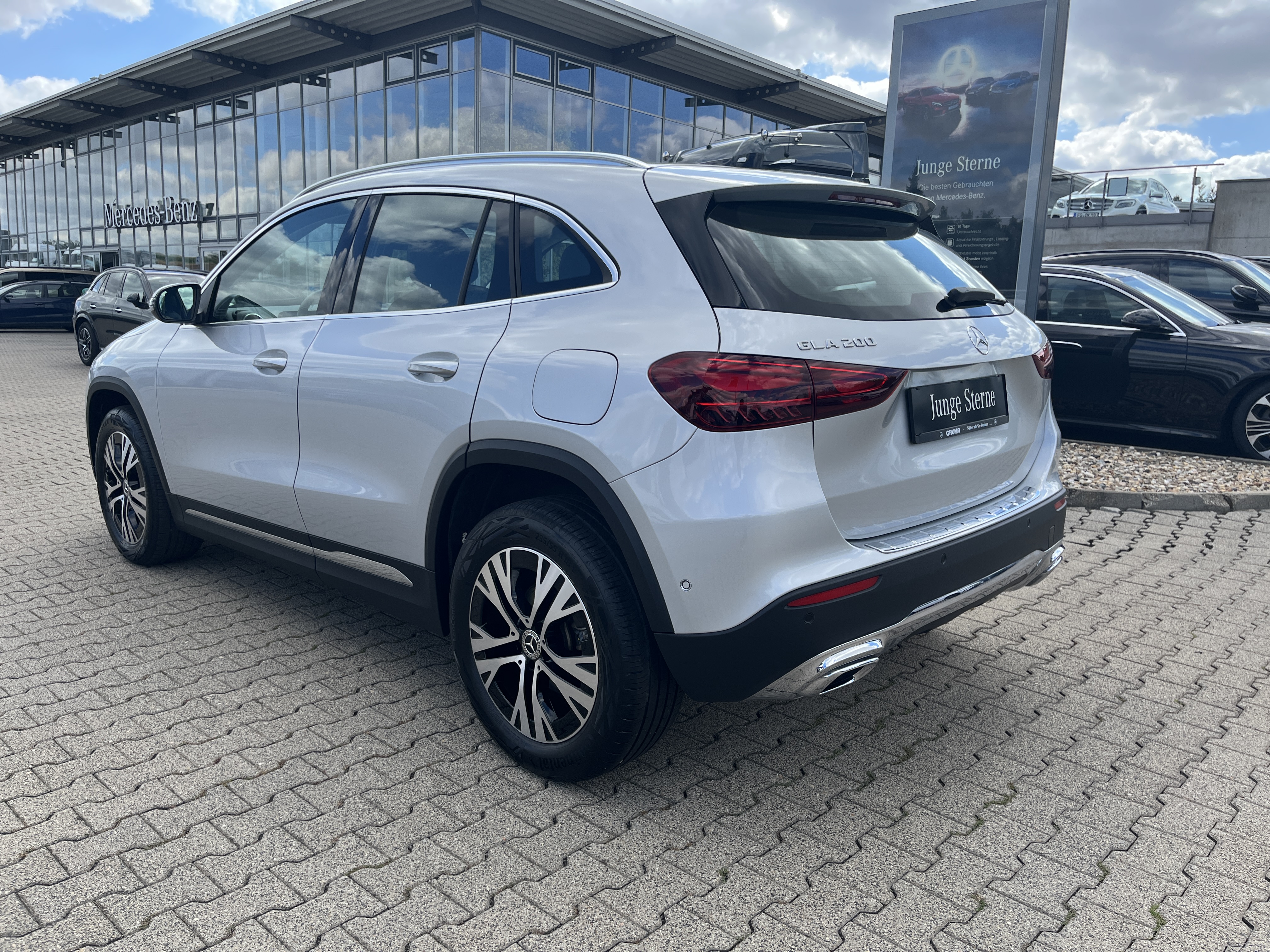 Mercedes-Benz GLA 200 
