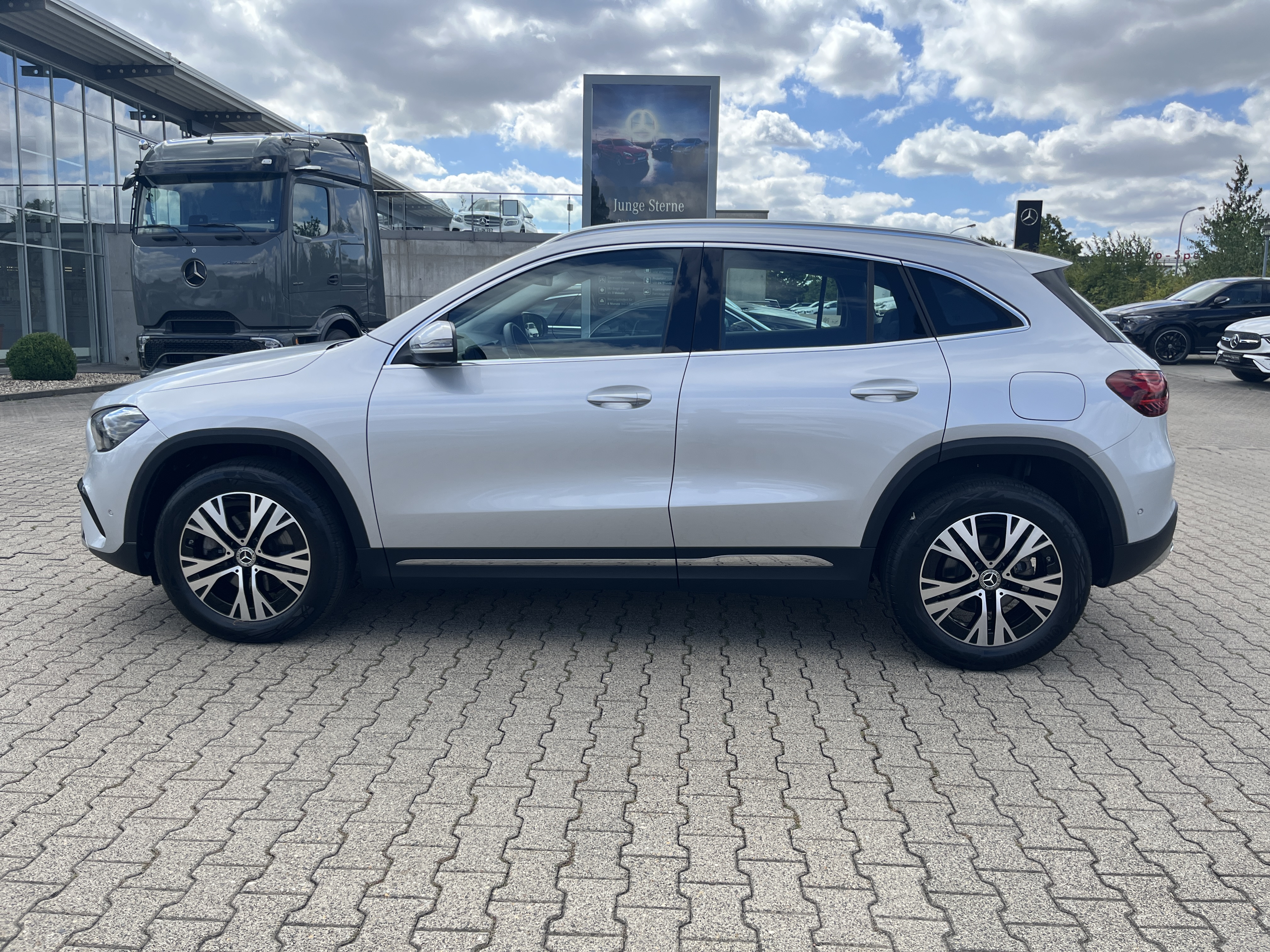 Mercedes-Benz GLA 200 