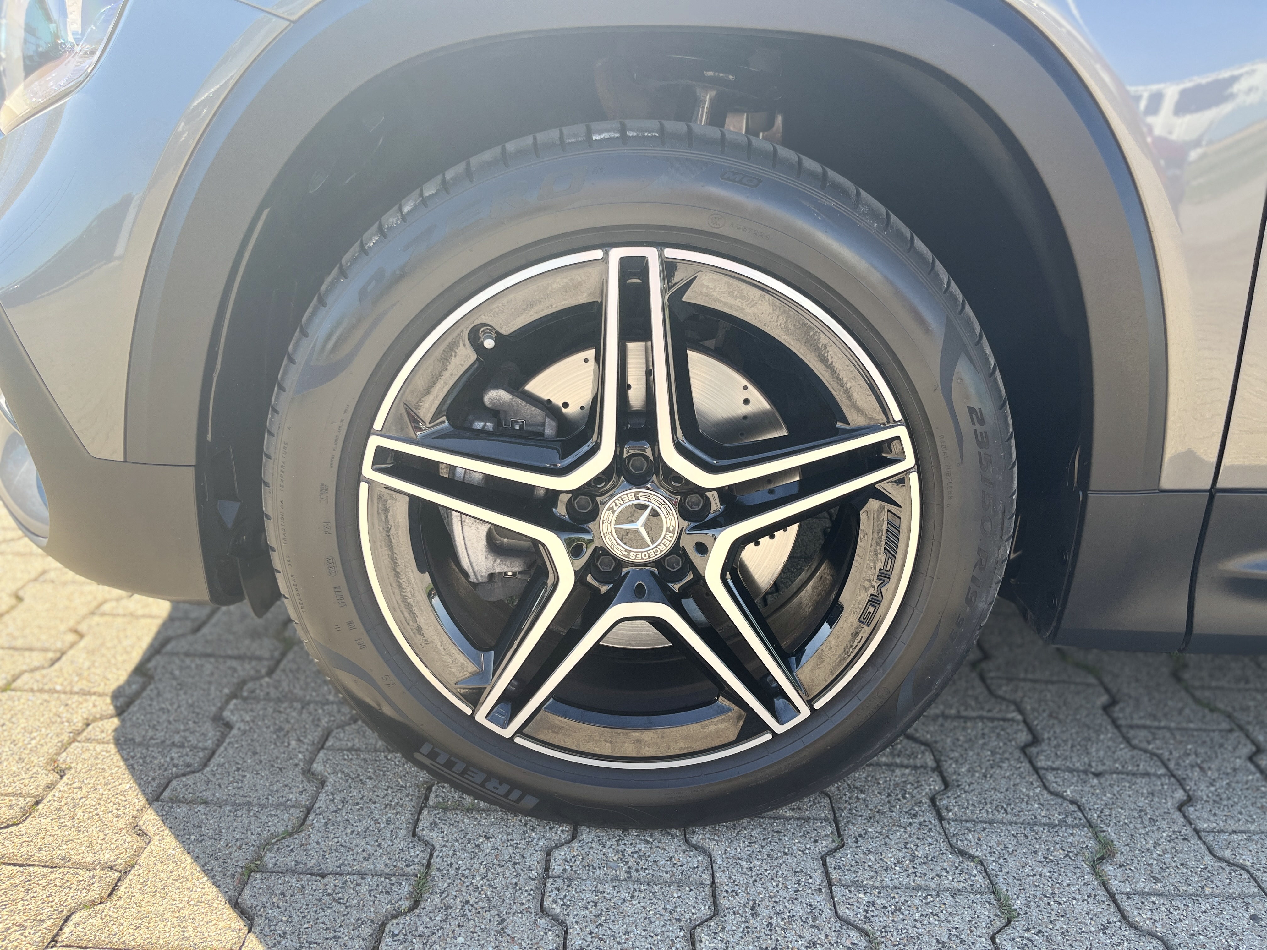 Mercedes-Benz GLB 200 d