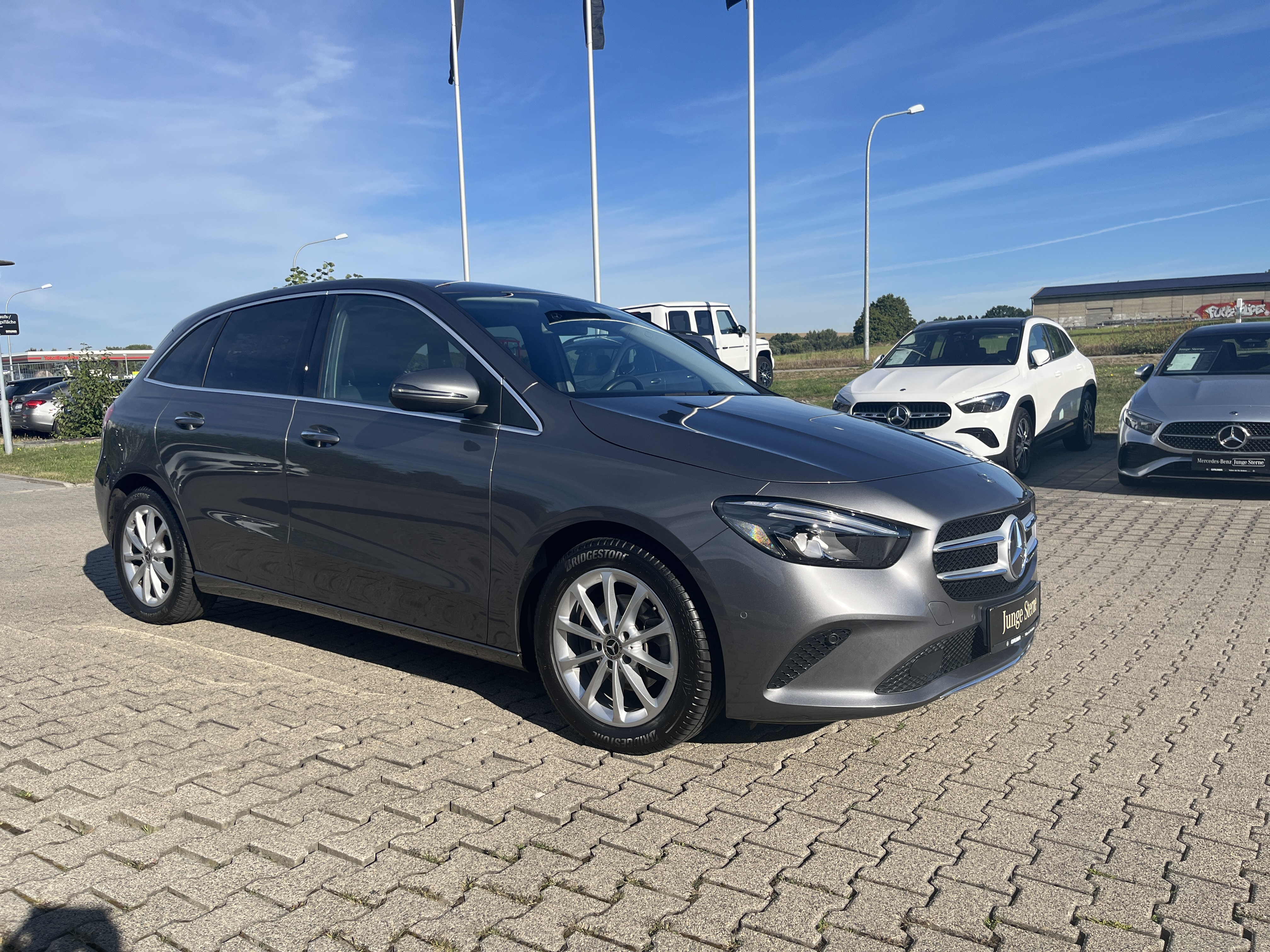 Mercedes-Benz B 180 