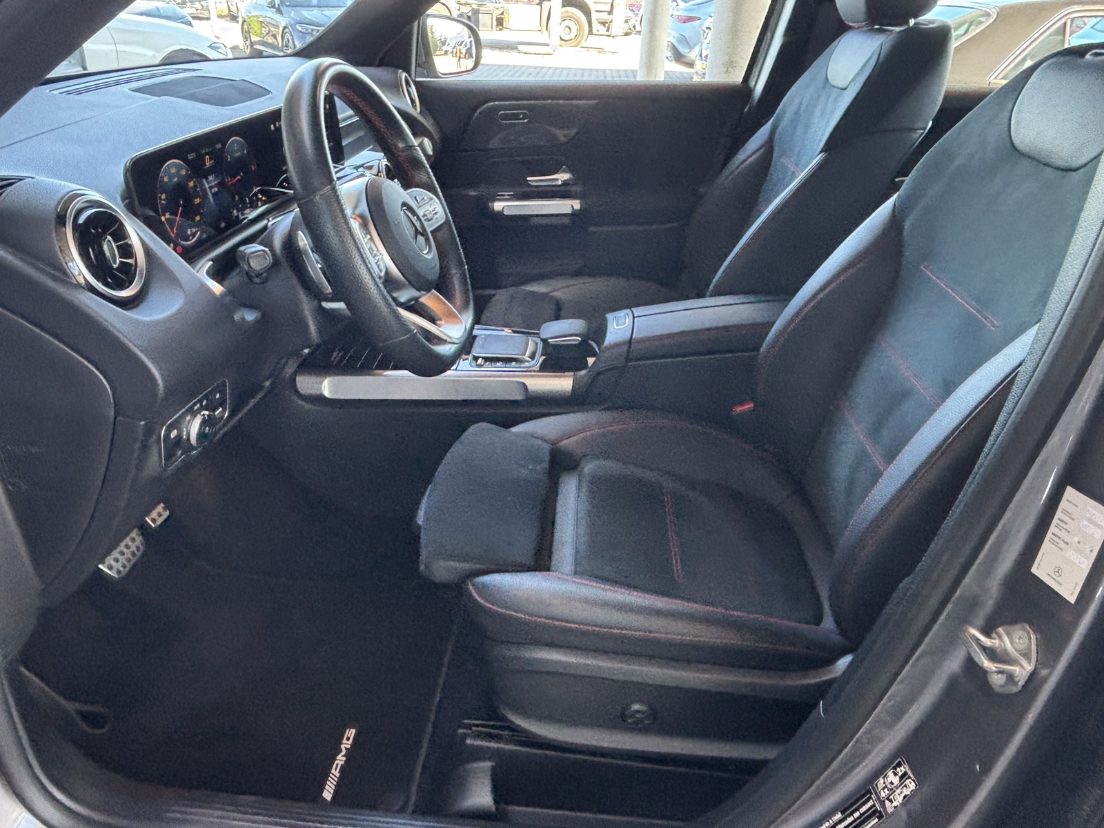 Mercedes-Benz GLB 220 d 4M