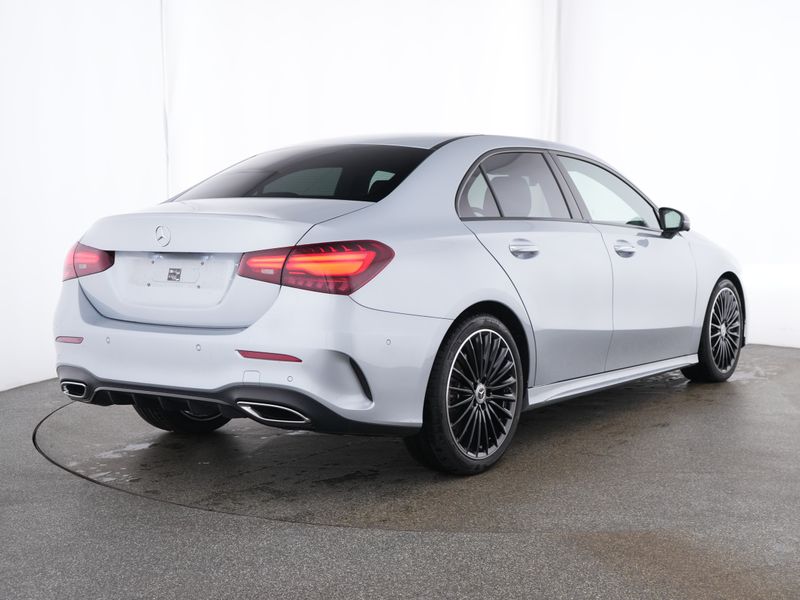Mercedes-Benz A 250 4M Limo