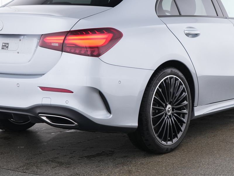 Mercedes-Benz A 250 4M Limo