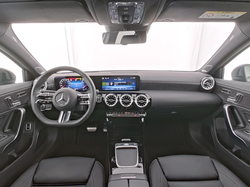 Mercedes-Benz A 250 4M Limo