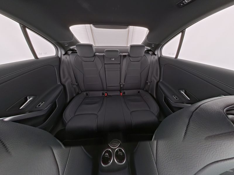 Mercedes-Benz A 250 4M Limo