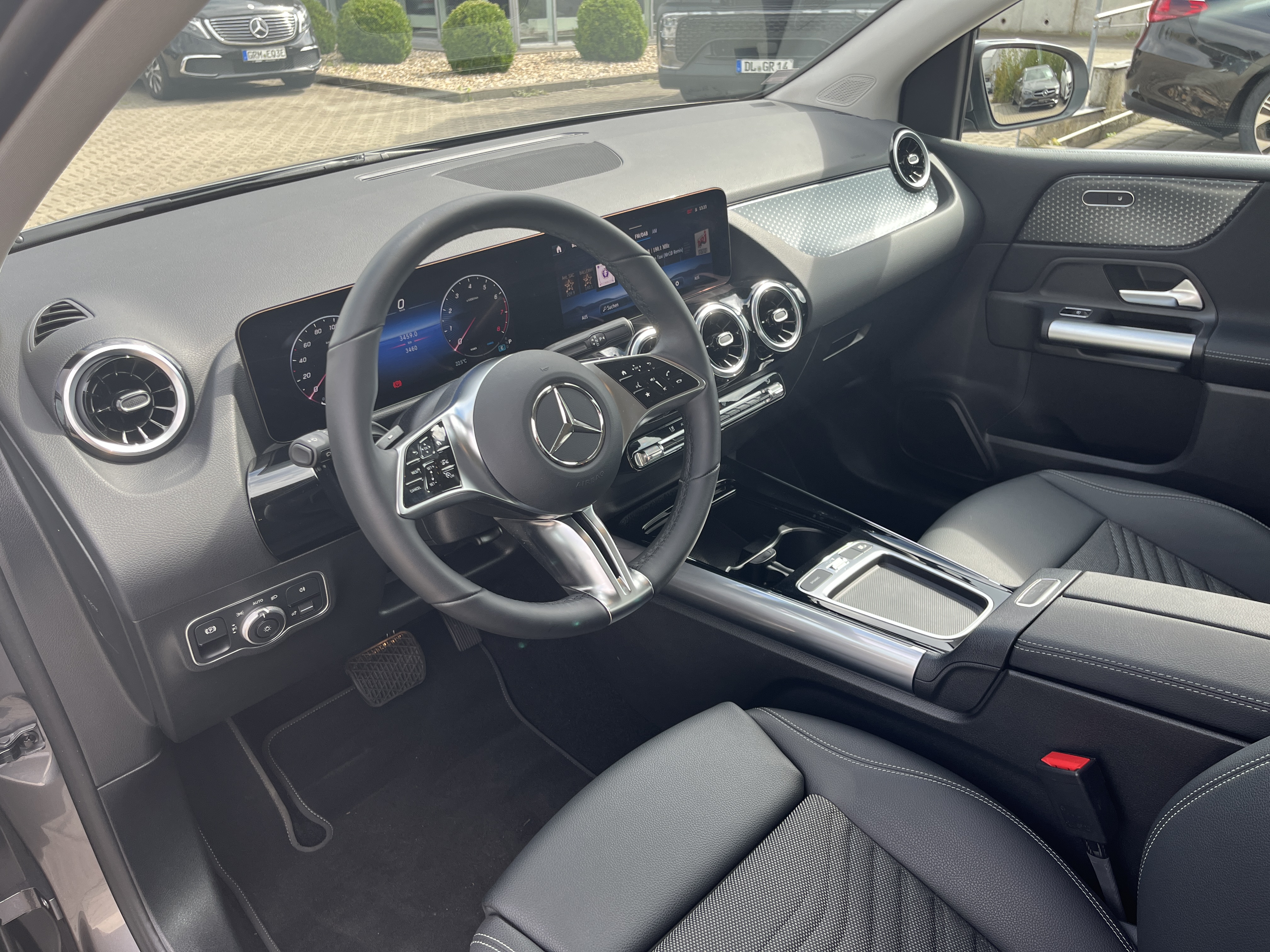 Mercedes-Benz B 180 