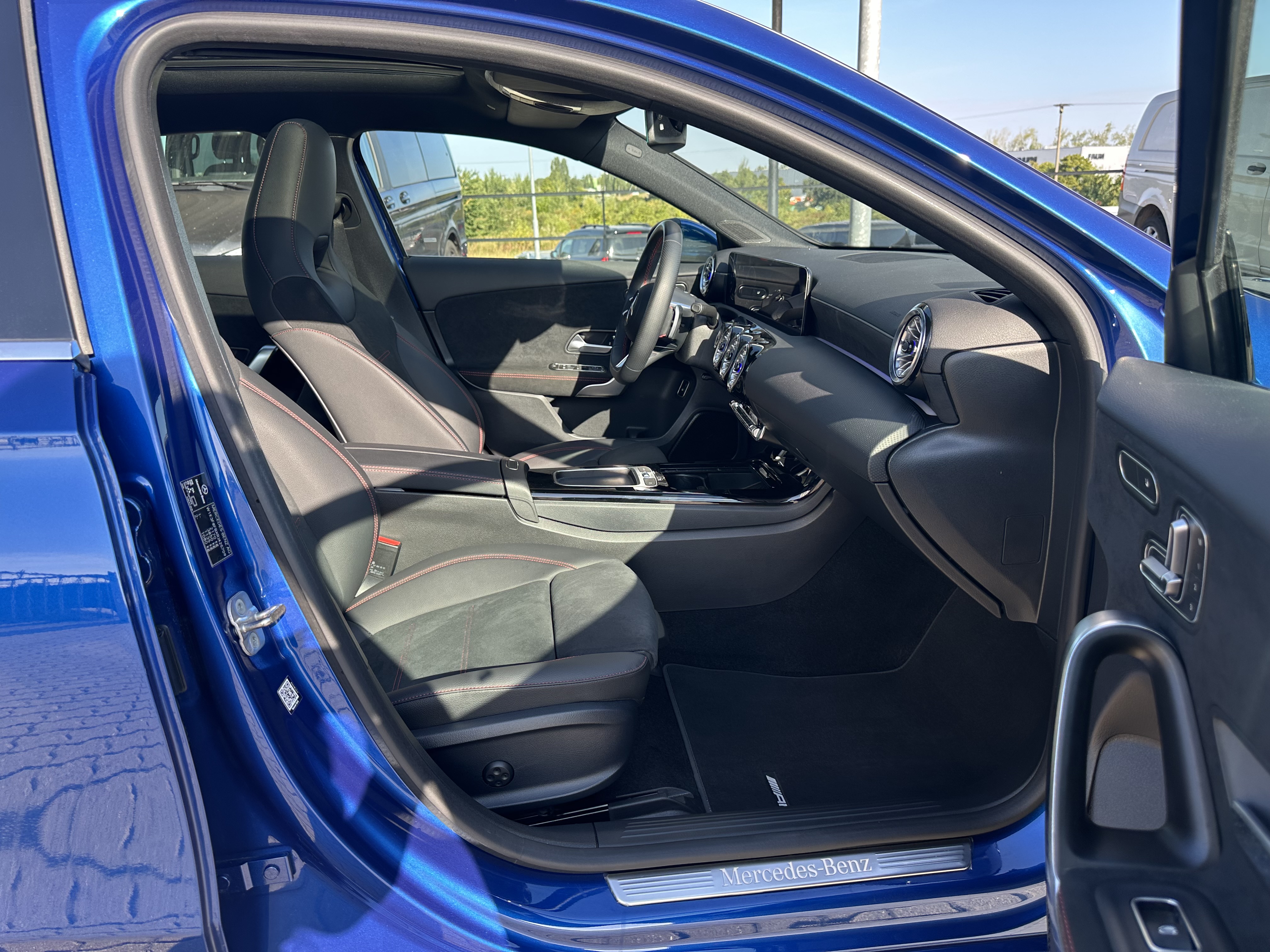 Mercedes-Benz A 250 e