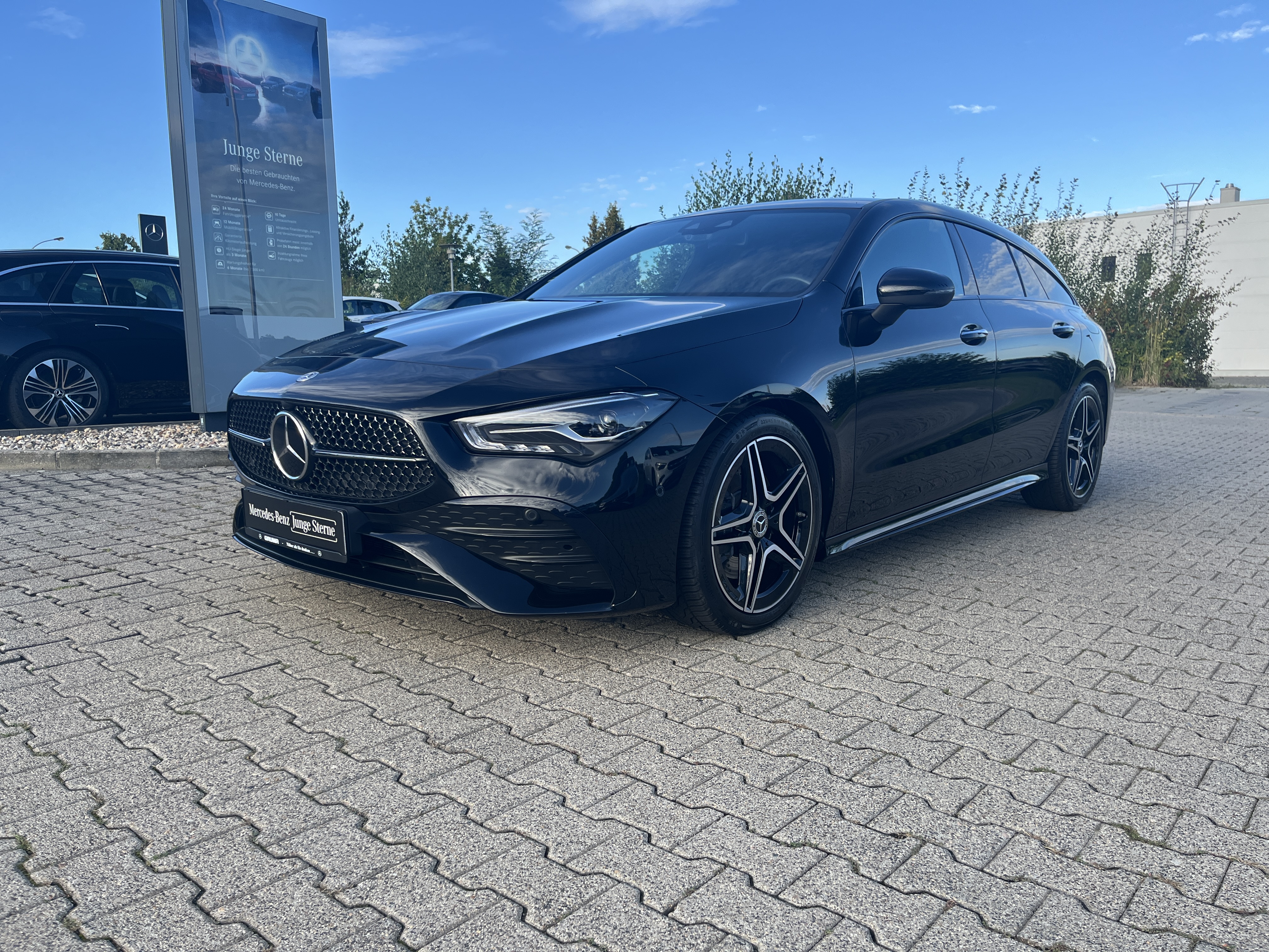 Mercedes-Benz CLA 200 Shooting Brake CLA 200 SB Mercedes-Benz CLA 200 Shooting Brake CLA 200 SB