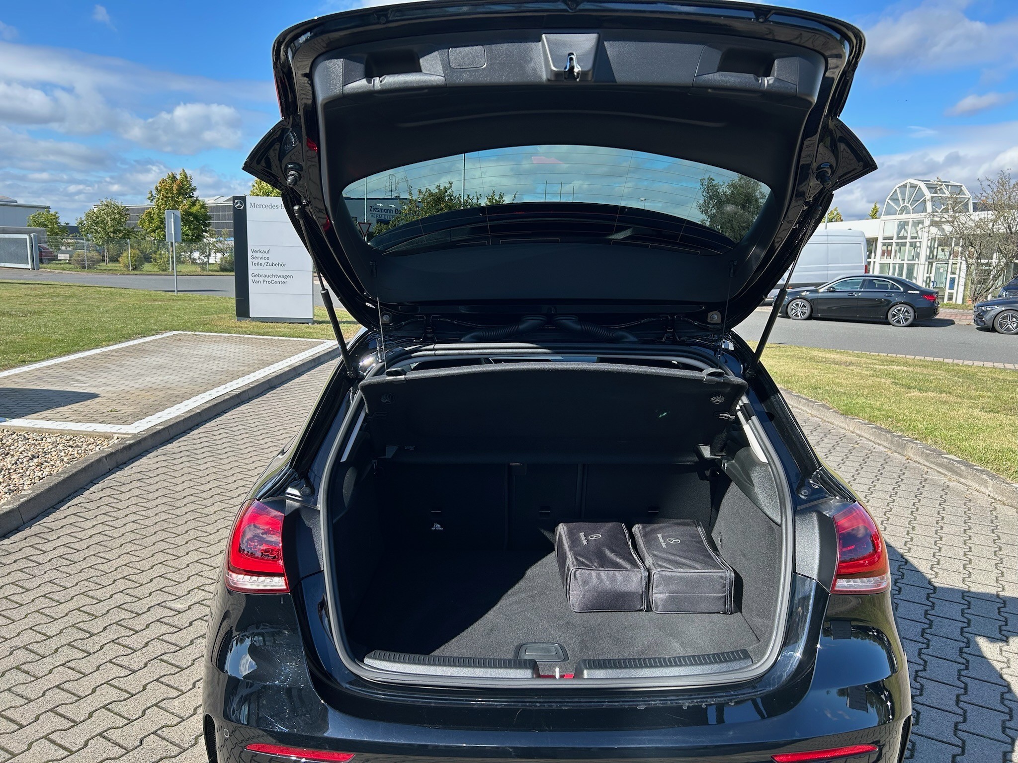Mercedes-Benz A 250 e