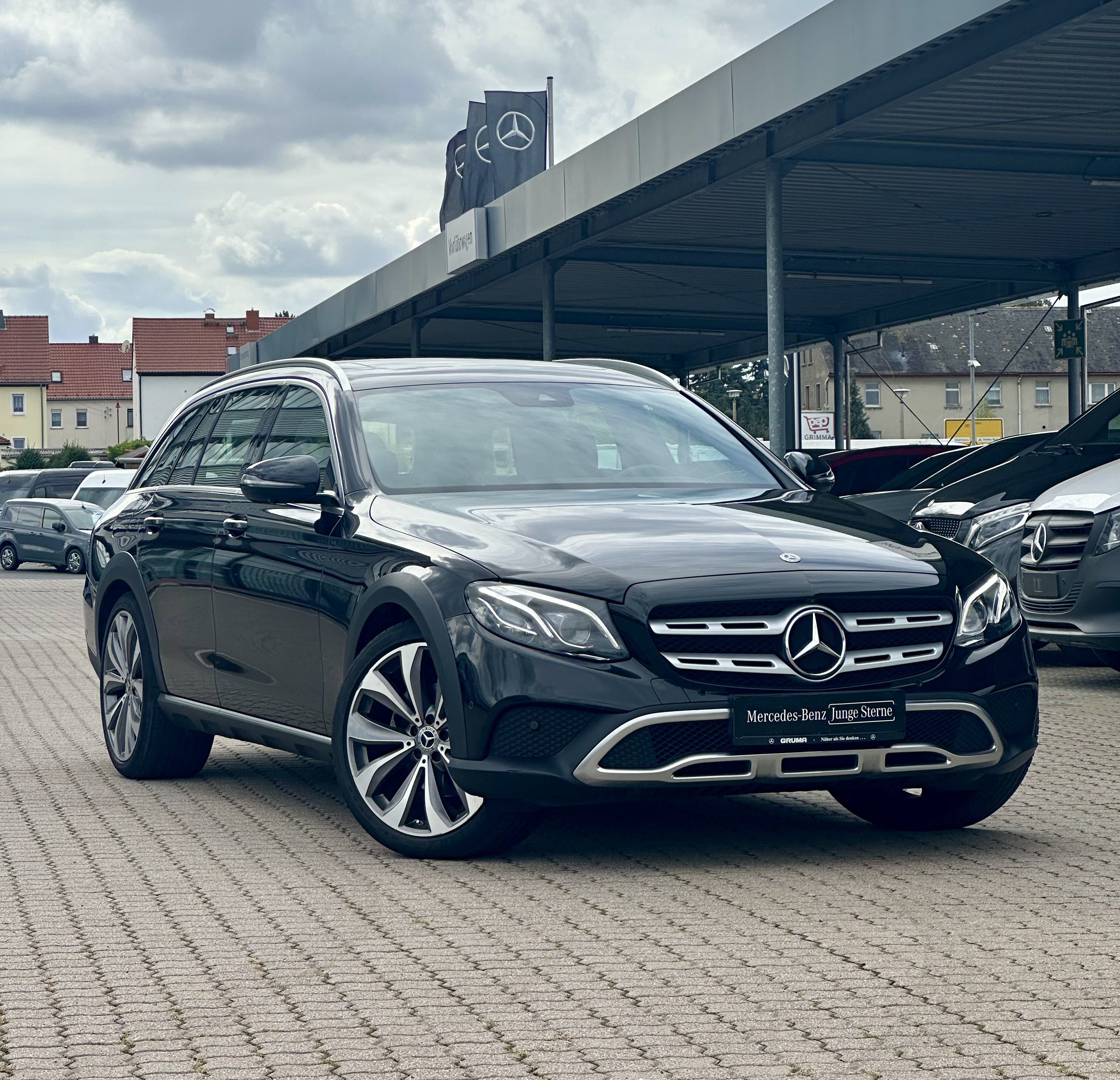 Mercedes-Benz E 220 d 4M T Mercedes-Benz E 220 d 4M T