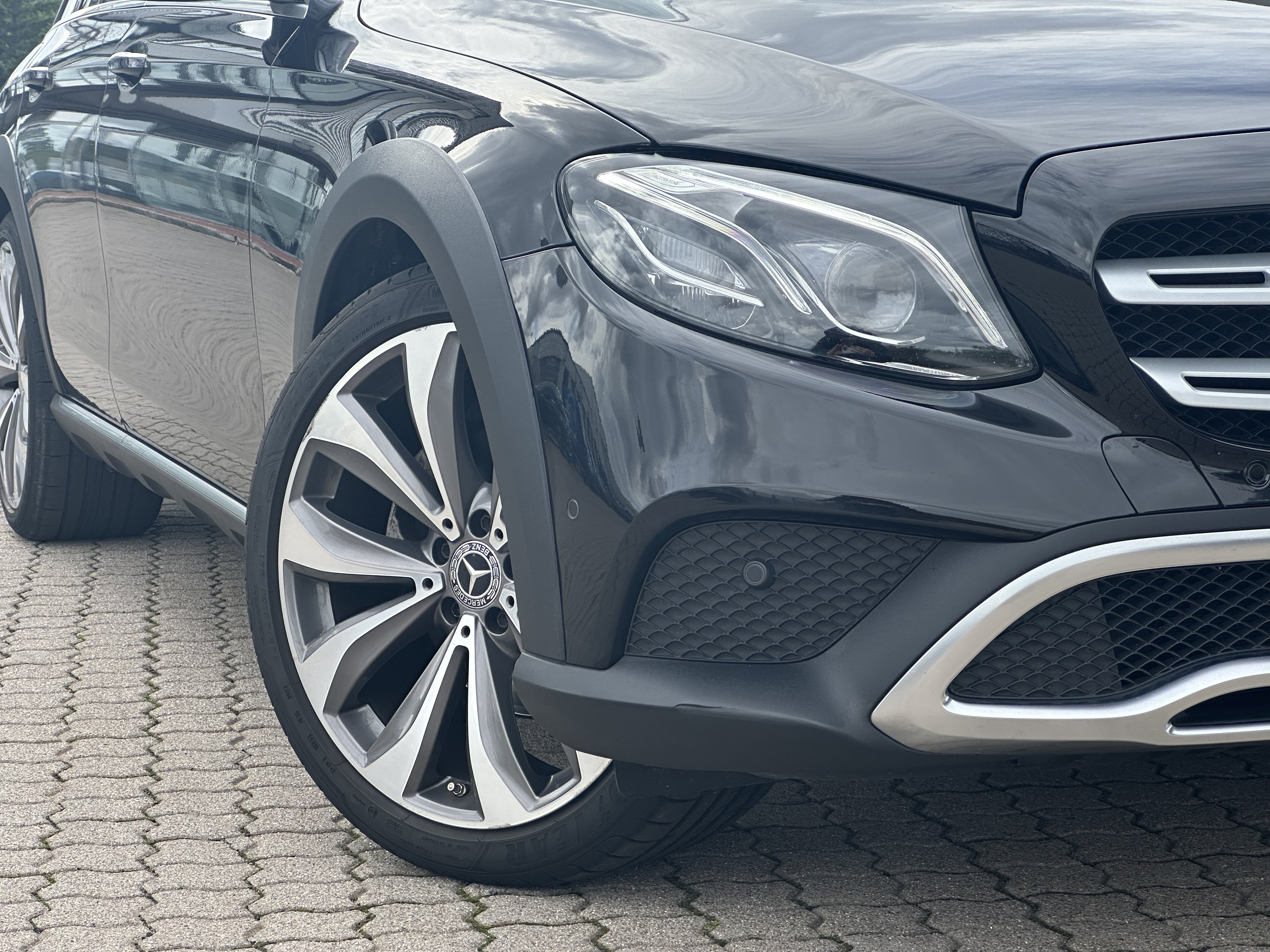 Mercedes-Benz E 220 d 4M T