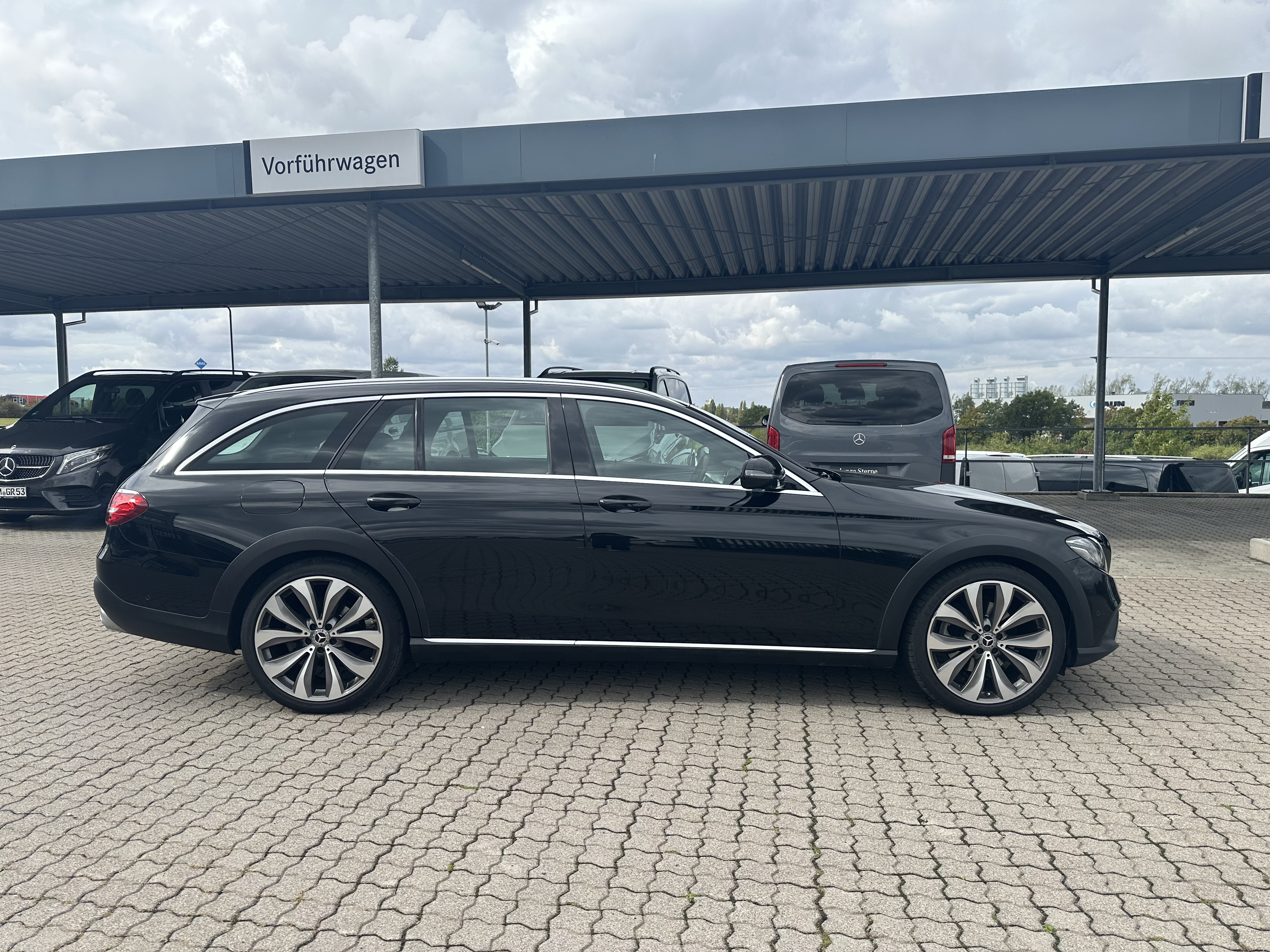Mercedes-Benz E 220 d 4M T